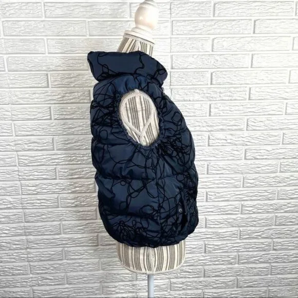 Calvin Klein Performance Puffy Blue Vest Black Velvet Squiggles Size Medium - Picture 4 of 9